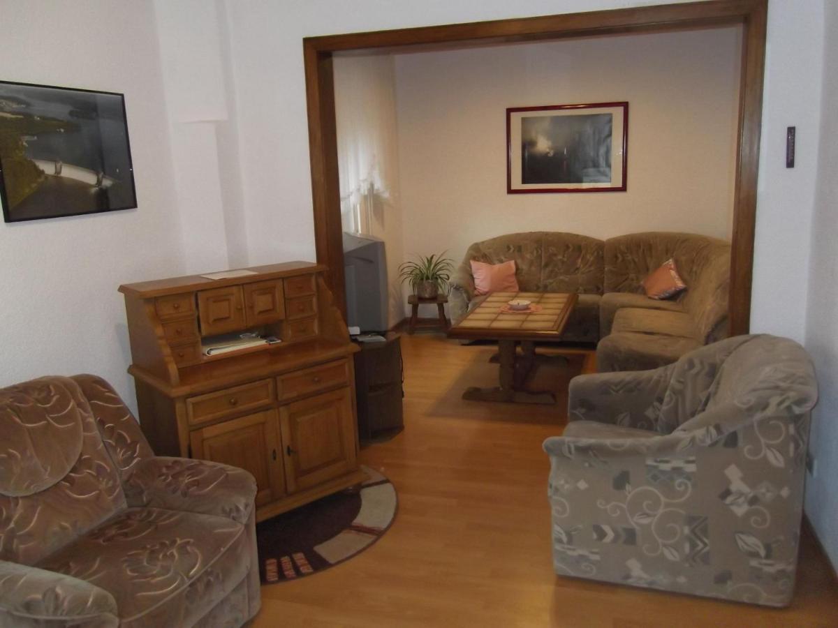 Ferienhaus Und Ferienwohnung Knappstein Möhnesee Exteriér fotografie